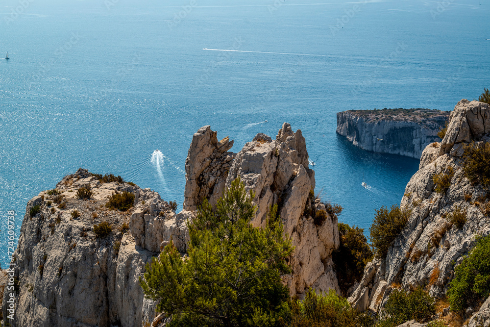 Le parc naturel des Calanques Le parc naturel des Calanques