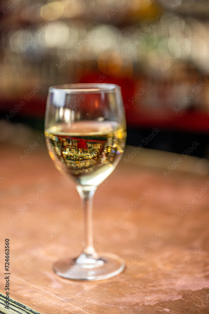 bar bar