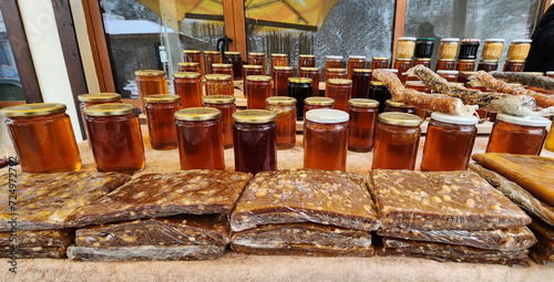 Honey types produced in Gümüşhane Zigana, fruit pulp and köme photo