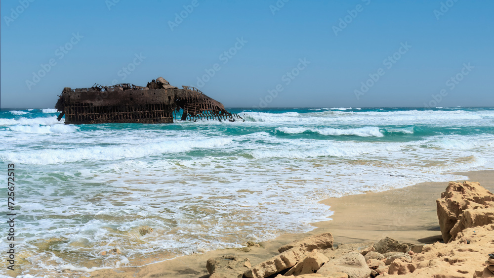 Φωτογραφία The Cabo Santa Maria Shipwreck by the Boa Vista island coast, tourist interest point