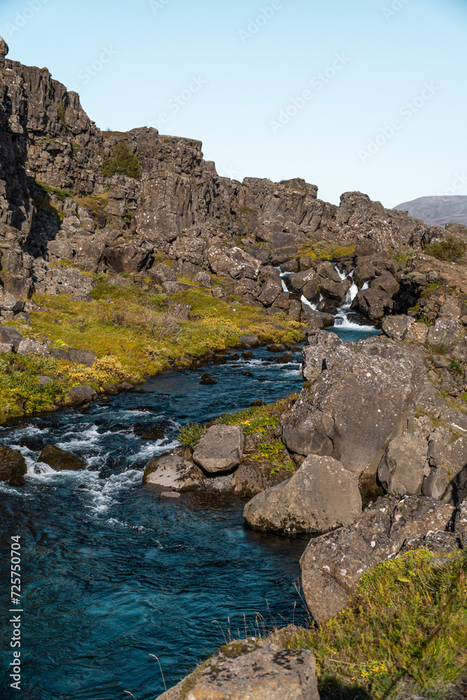 Wasserfall auf Island in Pingvellir