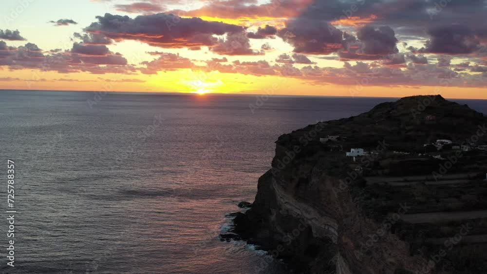 Tramonto Ventotene isola mare scogliera Tramonto Ventotene isola mare scogliera