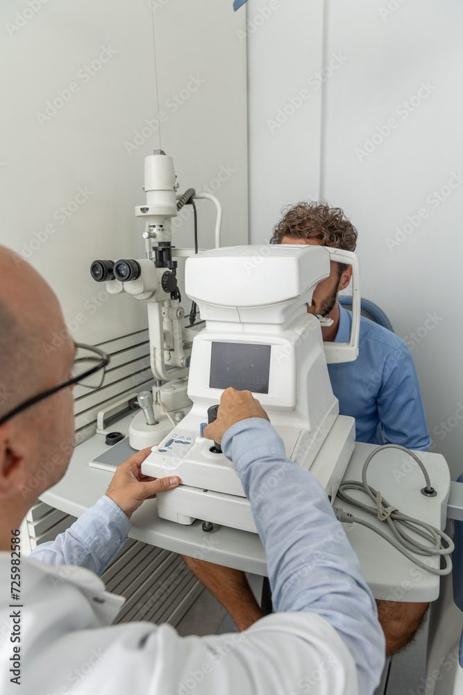 Examination of the eyes and vision. Comprehensive eye examination Examination of the eyes and vision. Comprehensive eye examination
