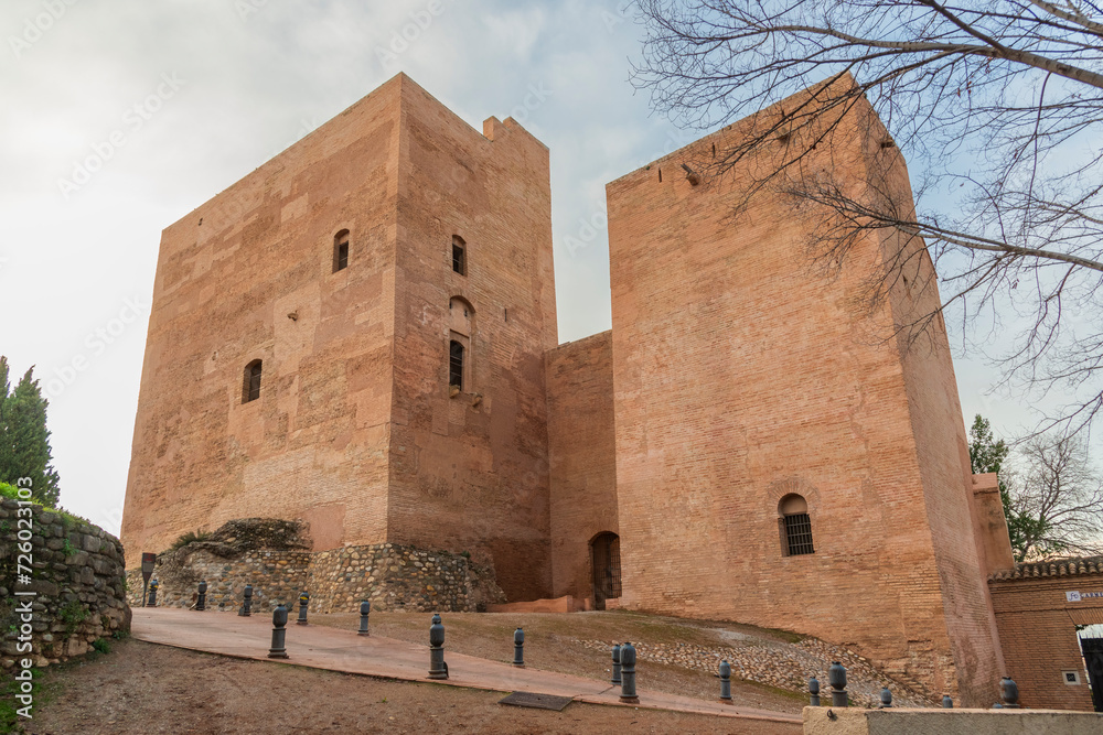 Fortaleza de Torres Bermejas situada en la colina del Mauror, Granada España