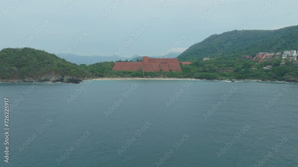 DRONE DOLY SHOT OF MEXICAN HOTEL IN IXTAPA DRONE DOLY SHOT OF MEXICAN HOTEL IN IXTAPA