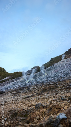 waves on the mountain 