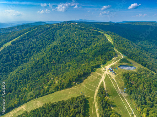 Lot w okolicy Jaworzyny Krynickiej wczesną jesienią. Piękny krajobraz. photo