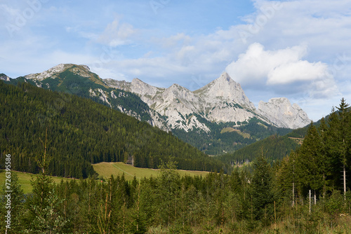Herbst im Nationalpark Gesäuse im österreichischen Bundesland Steiermark