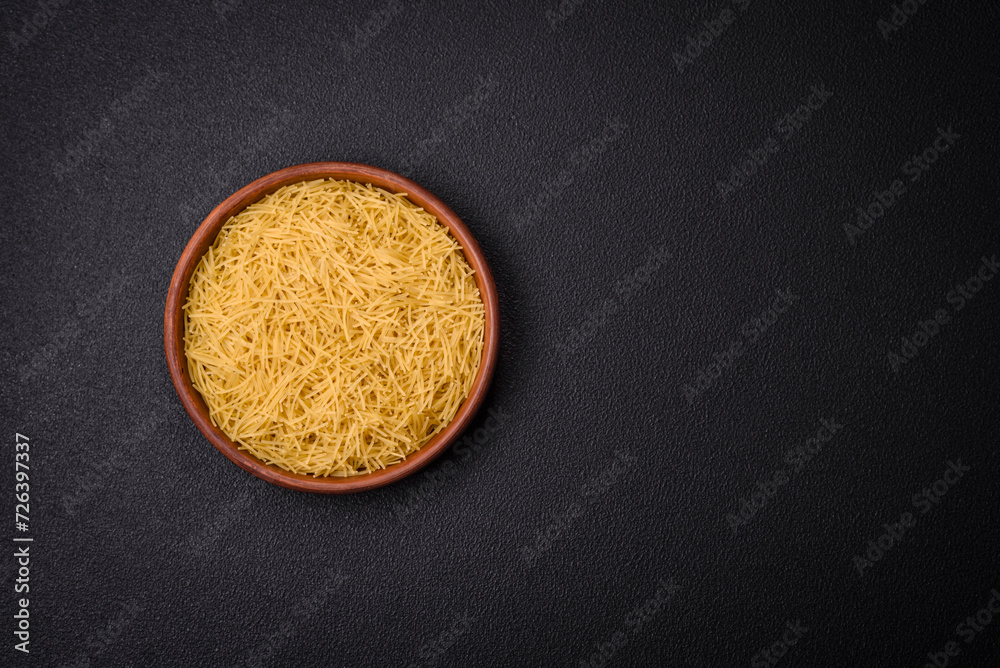Fine vermicelli paste is yellow in color when raw Fine vermicelli paste is yellow in color when raw