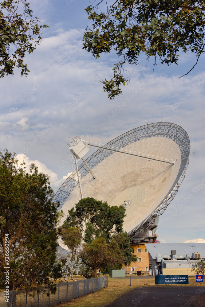 Radio telescope satellite dish located at Parkes NSW Radio telescope satellite dish located at Parkes NSW
