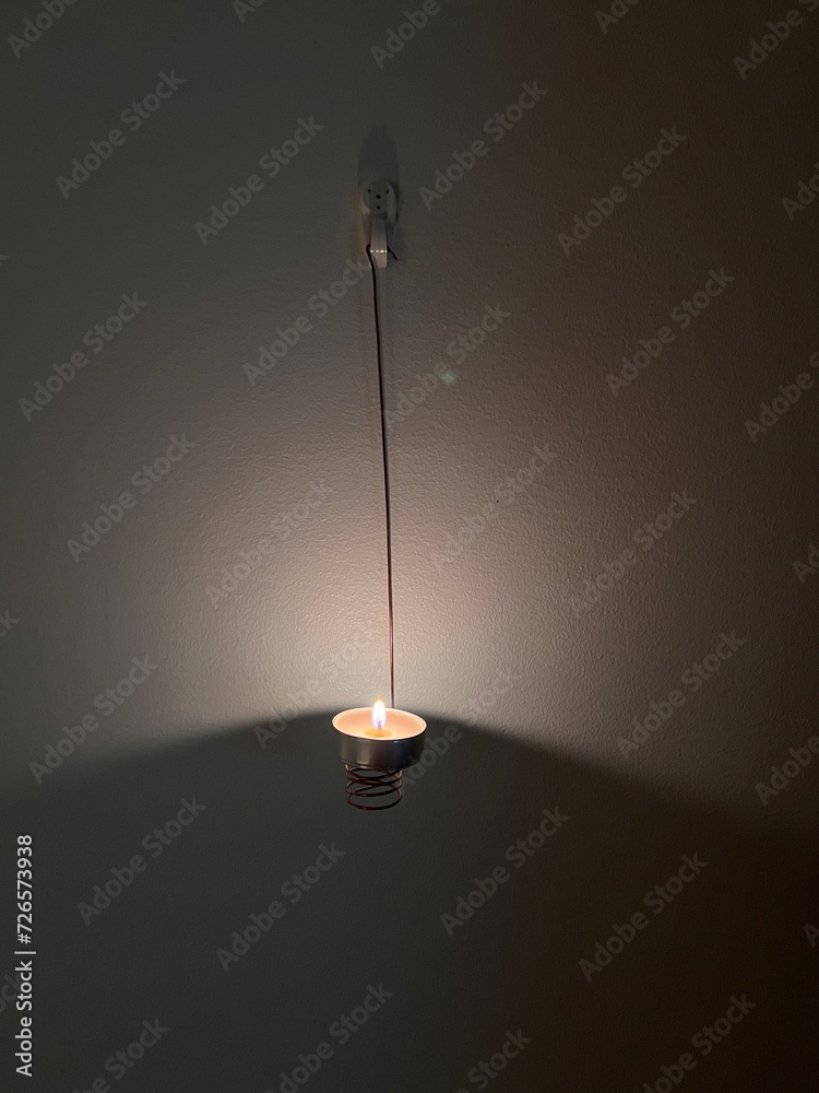 Tea candle copper wire lamp on the wall Tea candle copper wire lamp on the wall