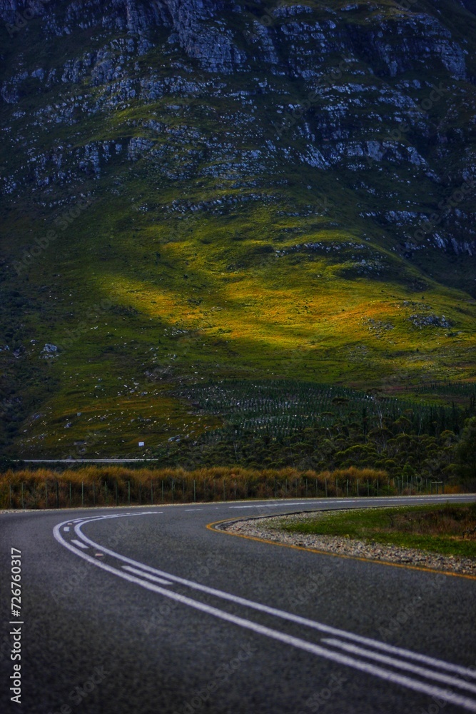 Naklejka premium road in the mountains