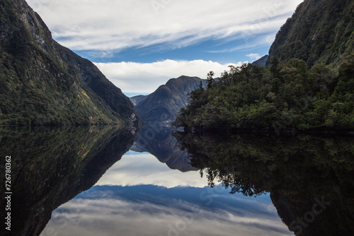 Fototapeta Naklejka Na Ścianę i Meble -  Journey to Doubtful Sound: New Zealand's Untouched Wilderness Revealed