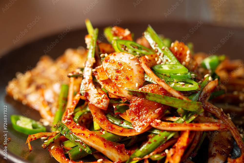 vegetables seasoned with vinegar and other condiments vegetables seasoned with vinegar and other condiments