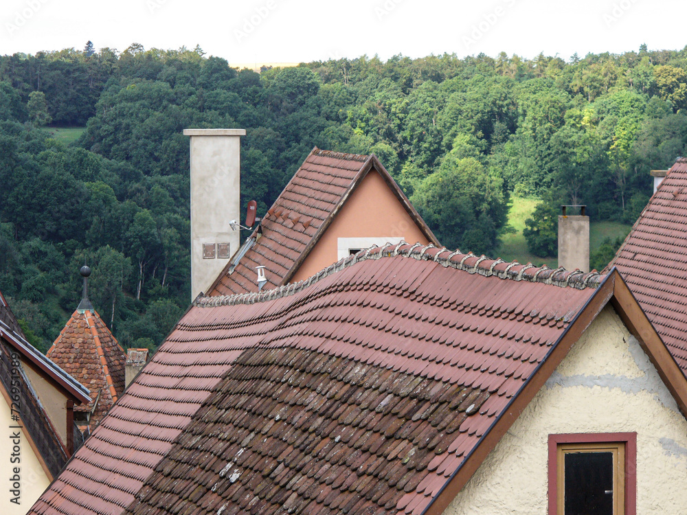 Dachfirst in einer historischen Altstadt Dachfirst in einer historischen Altstadt