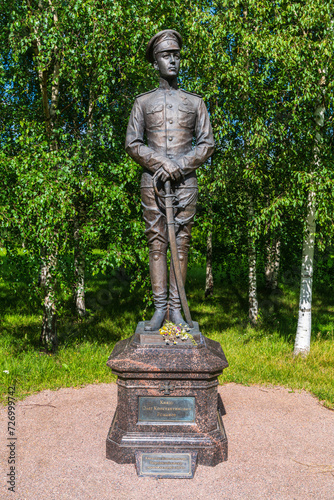 Foto Monument to Prince Oleg Konstantinovich Romanov