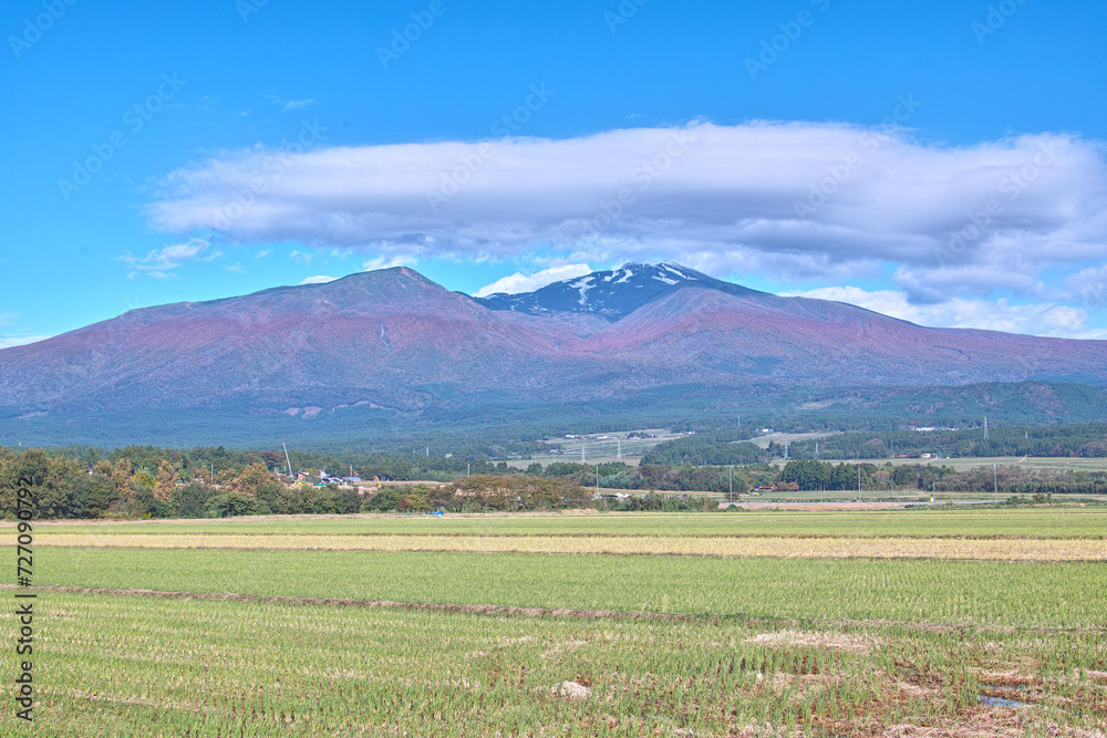 日本の山（鳥海山。秋田県）
