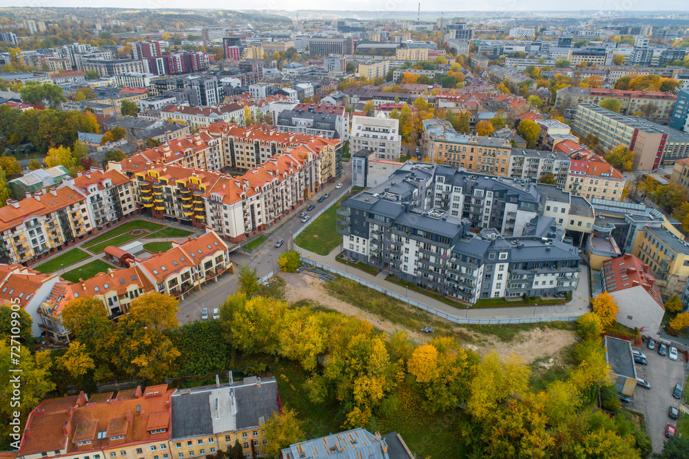 Obraz na płótnie an aerial view of town vilnius w salonie