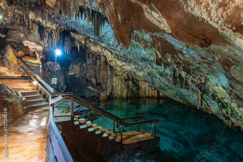 Фотография Discover serenity at a Bermuda resort's subterranean cave, where tranquility mee