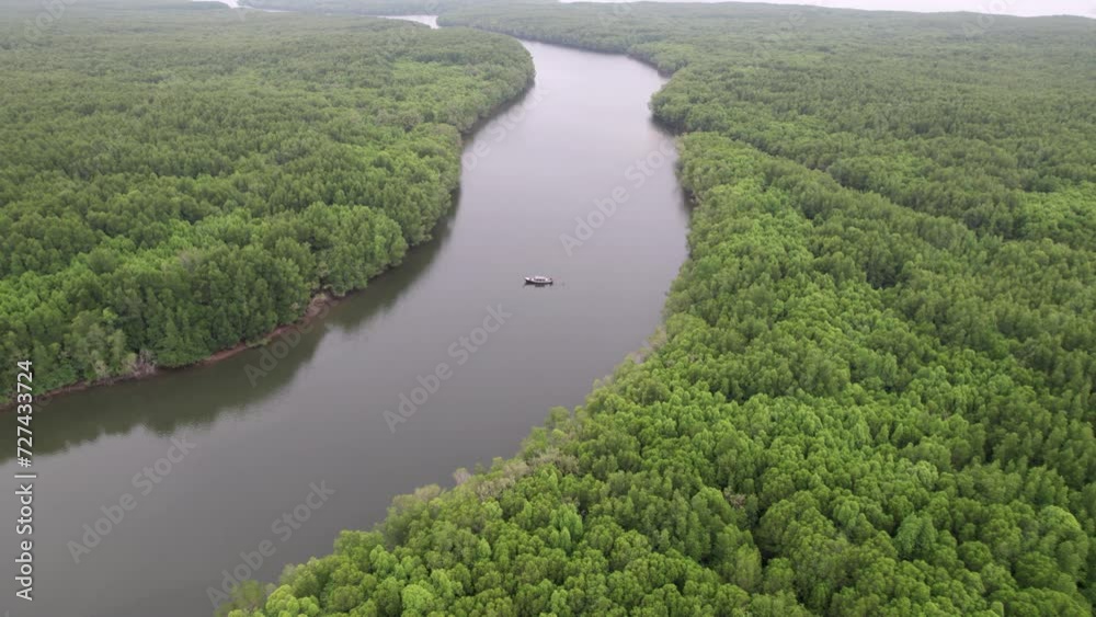 Découverte aérienne : Mangrove de Koh Lanta en Thaïlande, Asie duSud-Est (vue aérienne) - Paysages tropicaux, forêt marine et exploration 4K !