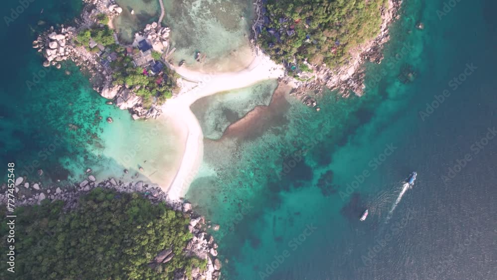 les iles jumelles paradisiaques de Koh Nang Yuan reliées par un banc de sable blanc de Koh Nang Yuan, prés de Koh Tao, Thaïlande, Asie du sud est (vue aérienne)