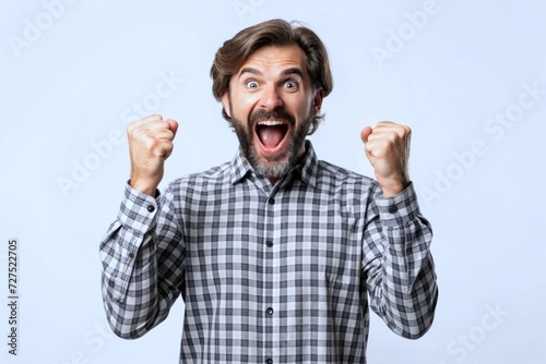 man screaming: surprised man 