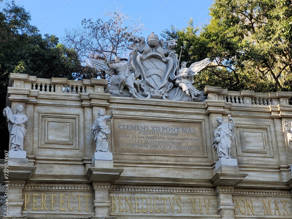 Obraz premium The Trevi Fountain (reply) - perfecit benedictus xiv pon max - Serra Negra Brazil