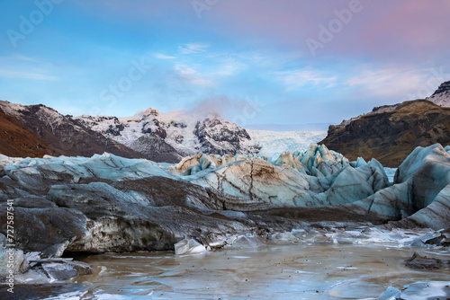  Svínafellsjökull Glacier, Skaftafell, Iceland © Guy Bryant