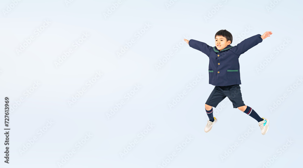 ジャンプする男の子(切り抜き背景透過PNGも販売しております。作成者リンクから「PNG」で検索してください) ジャンプする男の子(切り抜き背景透過PNGも販売しております。作成者リンクから「PNG」で検索してください)