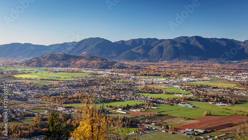 Beautiful Autumn view of Chilliwack, BC © peteleclerc
