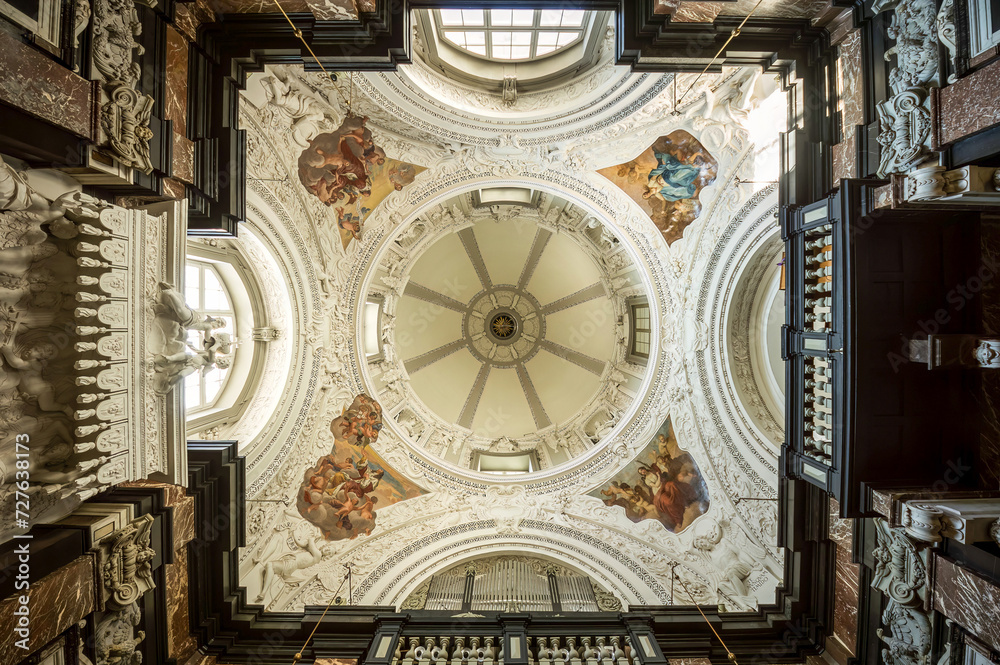 Obraz premium Baroque church dome interior in Vilnius, Lithuania