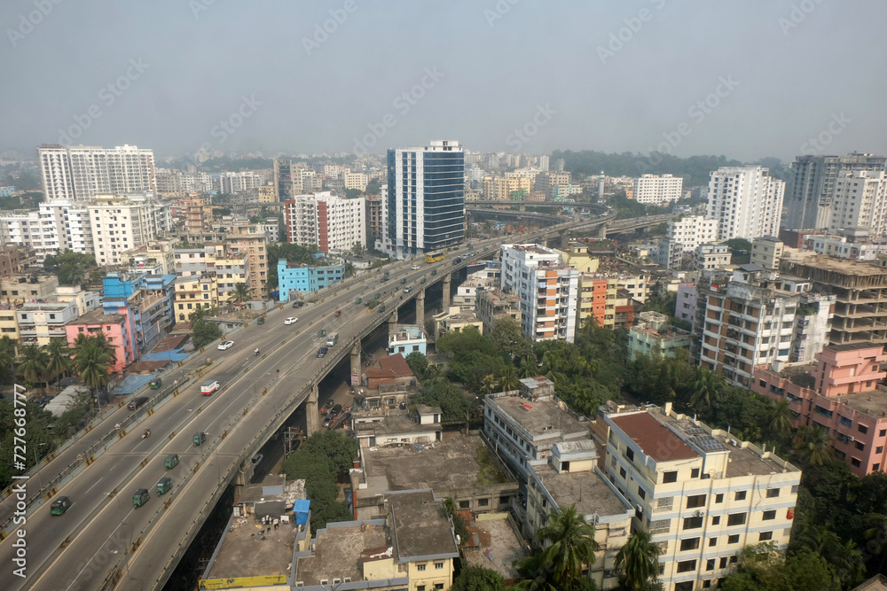 Obraz premium A beautiful sunny view of chittagong city. Top view of chittagong or chattogram city,Bangladesh .skyline of chattogram city.