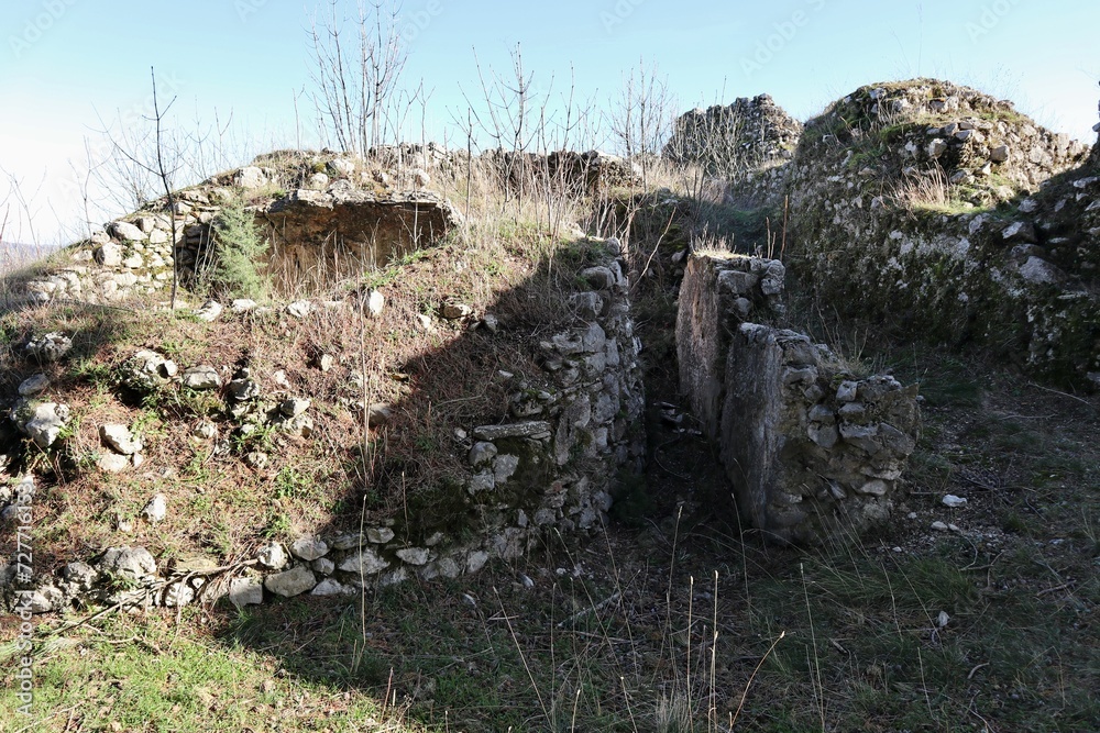 Civita Superiore - Resti del castello medievale