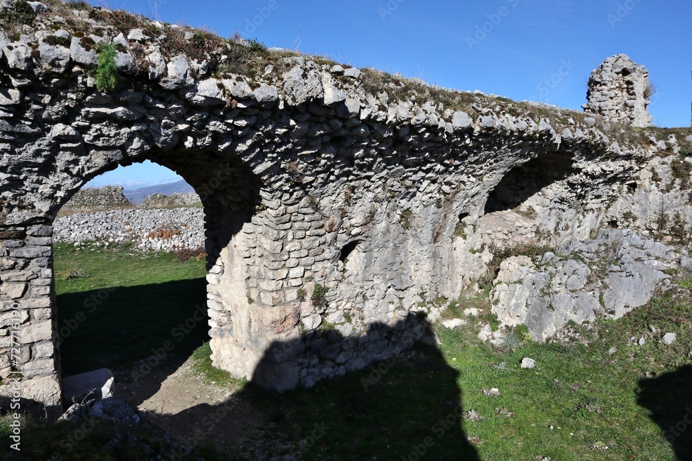 Civita Superiore - Resti del castello medioevale