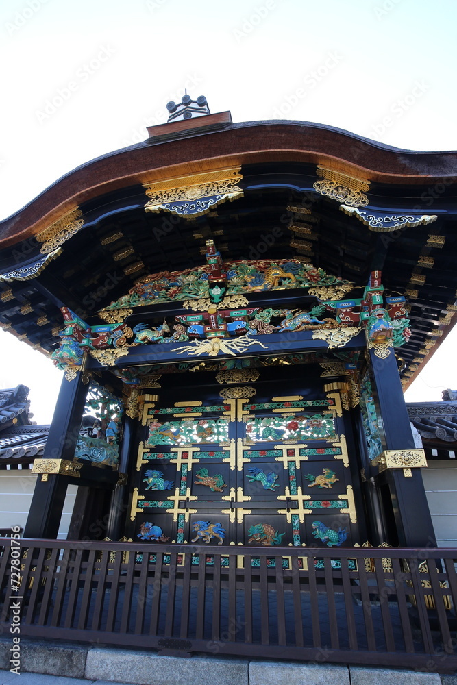 Fototapeta premium Karamon Gate in Nishi Hongwanji Temple, Kyoto, Japan