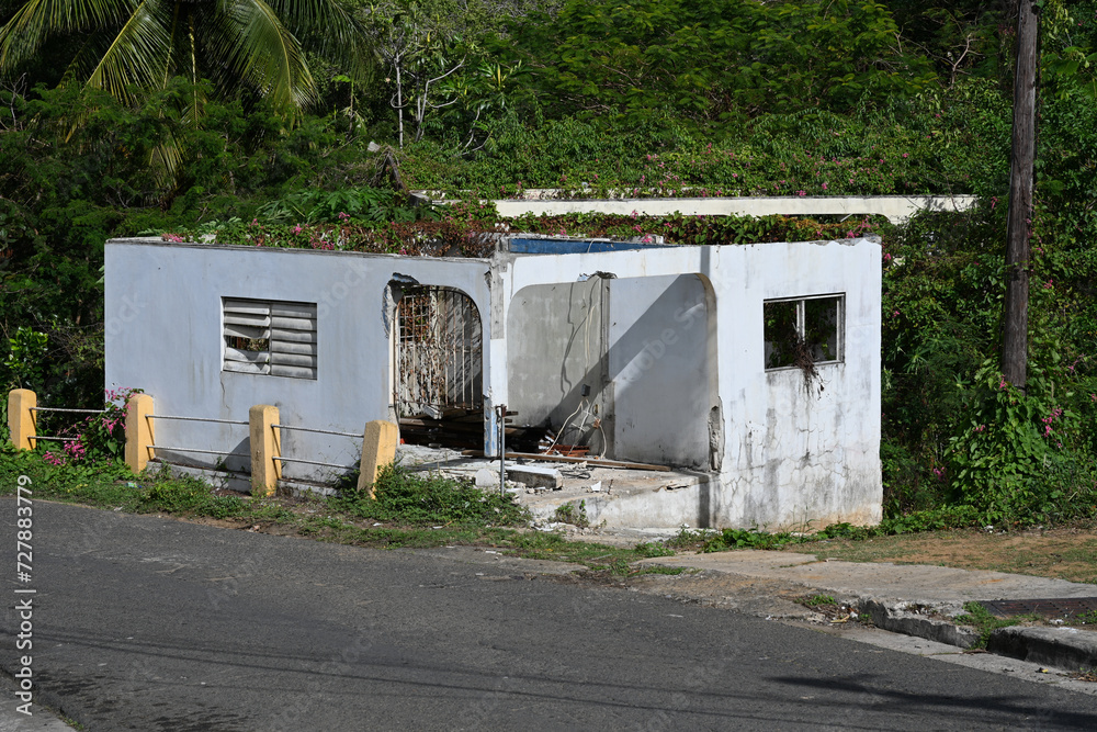 Poverty in paradise - Caribbean poverty... Poverty in paradise - Caribbean poverty...