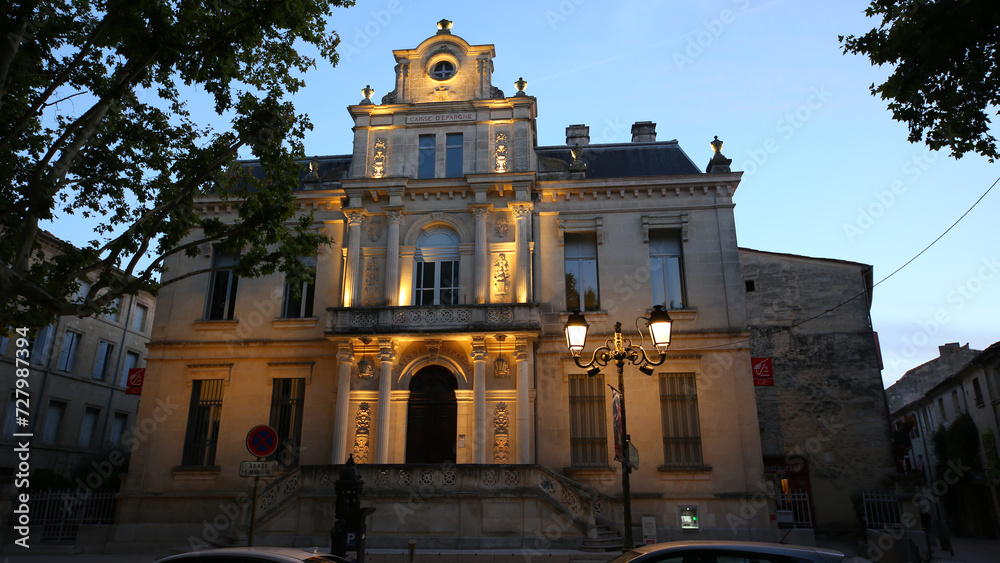 Fototapeta premium Caja de Ahorros de Uzès, Uzès, Francia