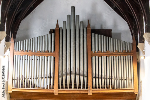 church organ pipes 