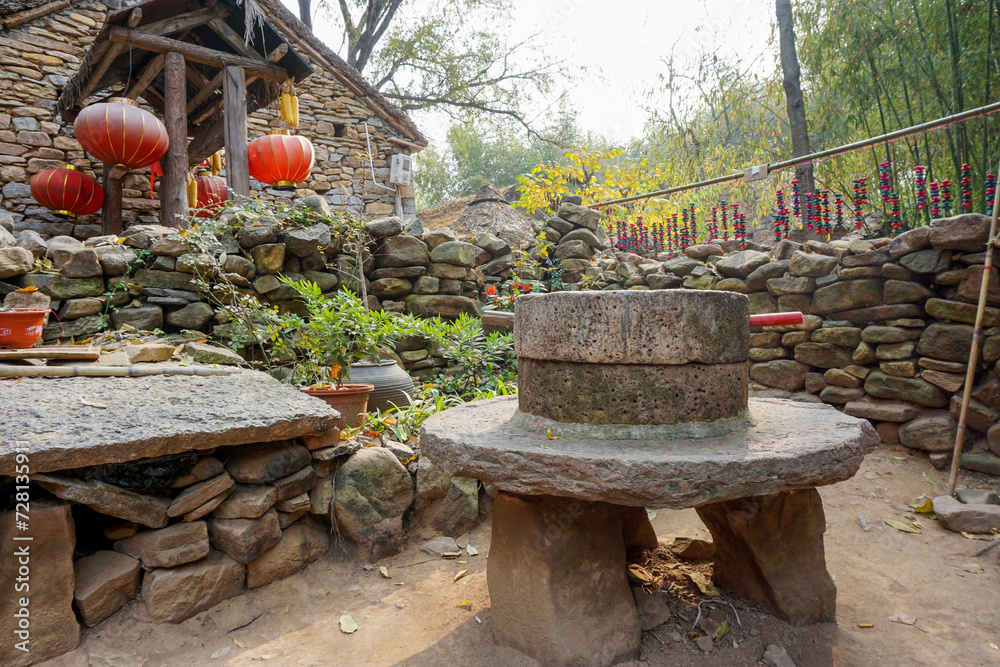Zhuquan Village, Yinan County, Linyi City, Shandong Province, is a famous traditional ancient Chinese village with a history of more than 400 years.
