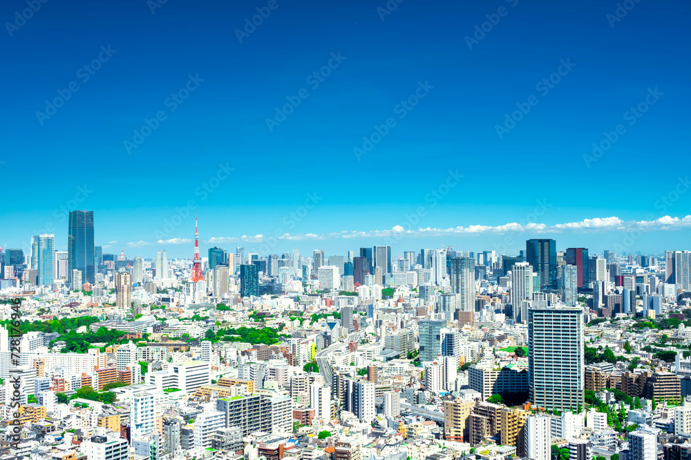 青空広がる東京都心の風景　2023
