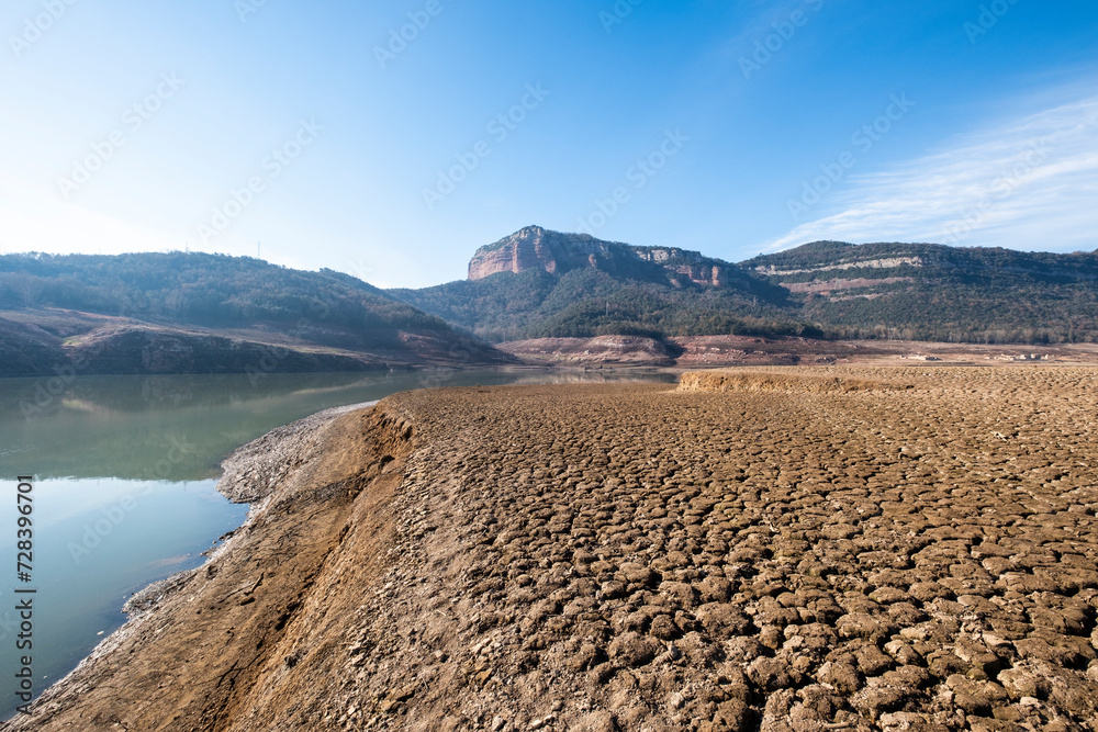 Landscape of the Sau reservoir reservoir with four percent water in the worst drought in the history of Catalonia