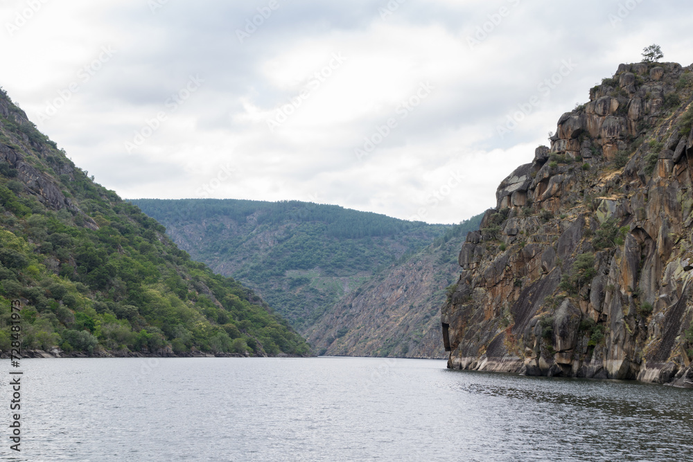 Sil River Canyon in the Ribeira Sacra, famous wine area. The Canyon divides the province of Ourense with that of Lugo. Galicia - Spain