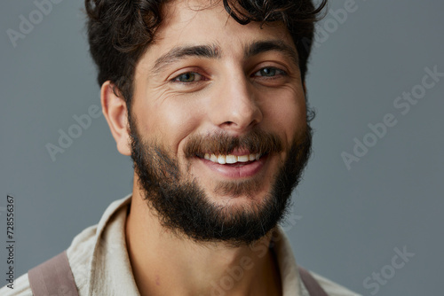 Fotografi Confident portrait young face guy men white happy person isolated background adu