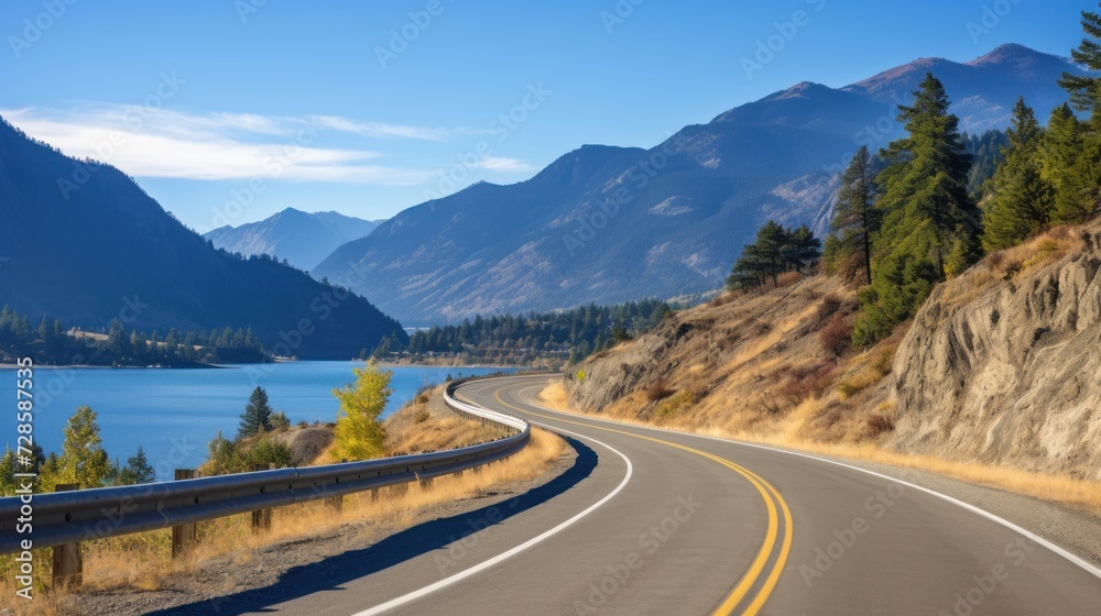 Naklejka premium Mountains lake highway with beautiful views