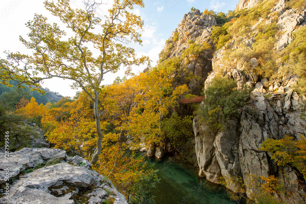 Yazili Canyon ( Yazili Kanyon ) is in the Sutculer, Isparta,with its lakes and the picturesque views of the area, and also the rich variety of flora and fauna. Yazili Canyon ( Yazili Kanyon ) is in the Sutculer, Isparta,with its lakes and the picturesque views of the area, and also the rich variety of flora and fauna.