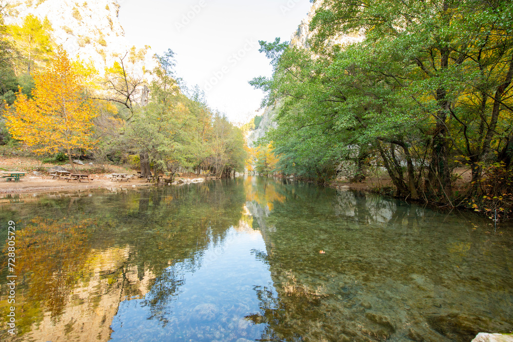 Fototapeta premium Yazili Canyon ( Yazili Kanyon ) is in the Sutculer, Isparta,with its lakes and the picturesque views of the area, and also the rich variety of flora and fauna.