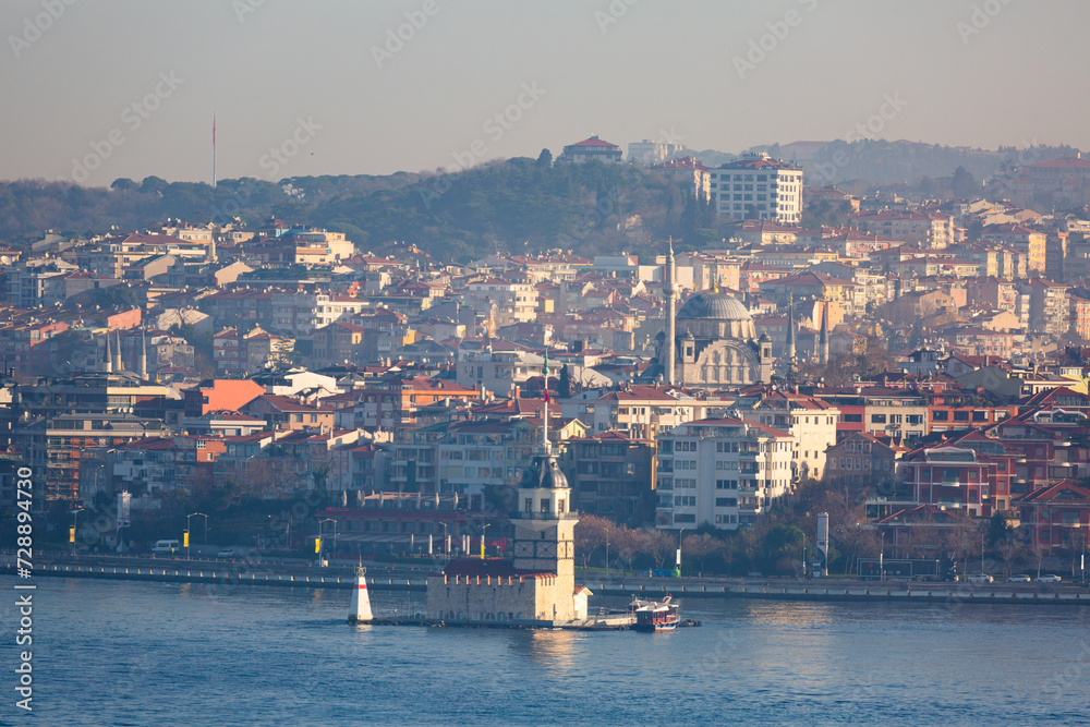 View of Bosphorus and Maiden's tower Kiz Kulesi in Istanbul, Turkey
