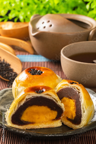 Japanese traditional sweets, Red bena daifuku photo