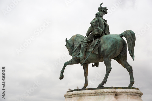 Equestrian statue resting on a decorative marble base. © Stefano Tammaro