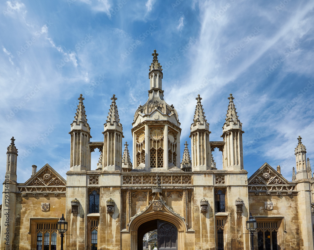 Naklejka premium Gatehouse containing the porters' lodge for King's College. University of Cambridge. United Kingdom